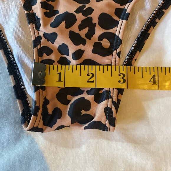 SHEIN cheetah print bikini bottom - Picture 7 of 7